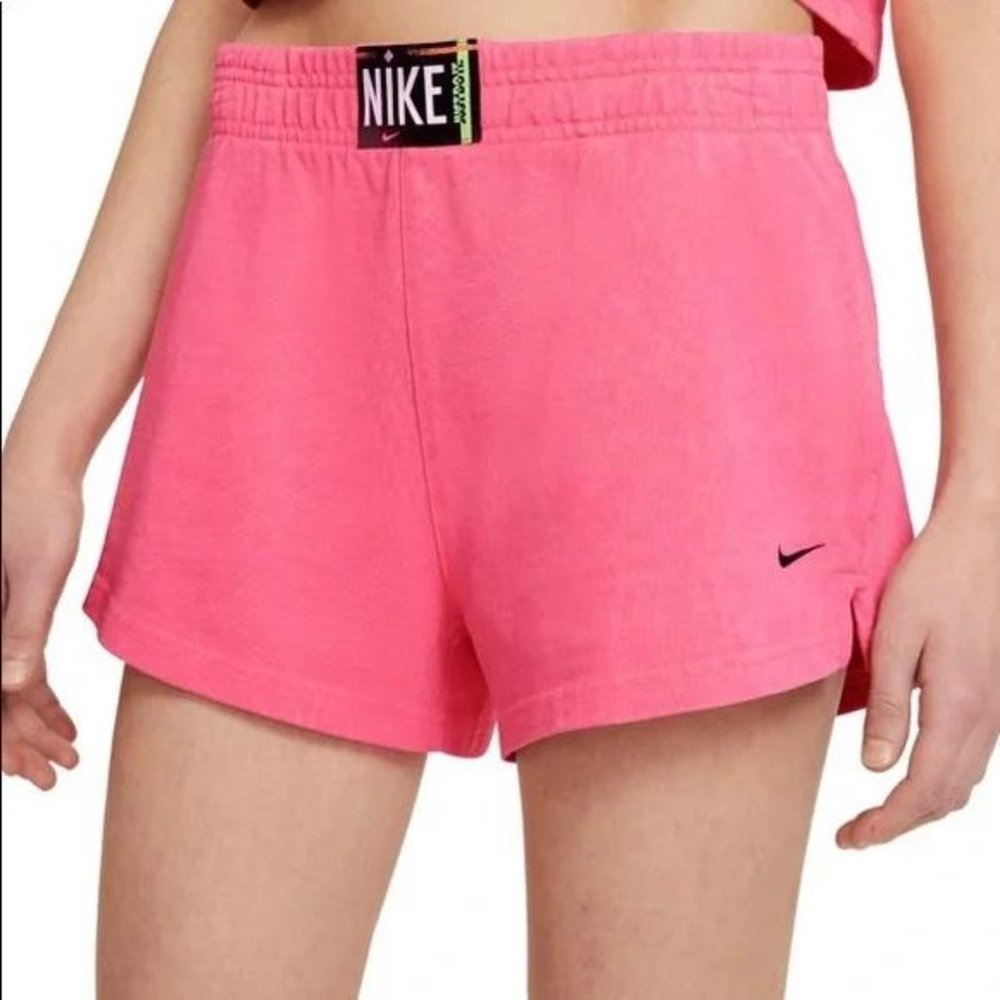 NIKE WOMENS SPORTWEAR WASH PACK SHORTS NWT - Picture 1 of 7